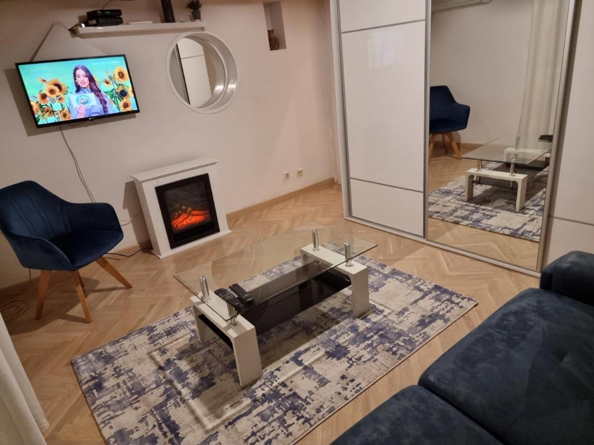 Drinka Parlament Center Apartment Belgrade Luaran gambar